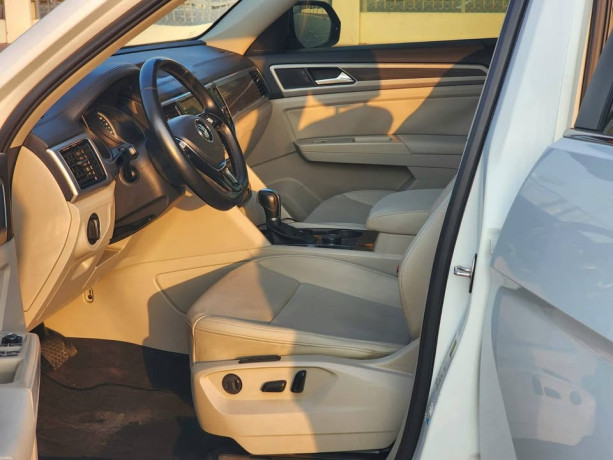 2018-volkswagen-atlas-sel-usa-specs-v6-engine-4wd-system-7-seats-panoramic-roof-reverse-camera-bluet-big-3